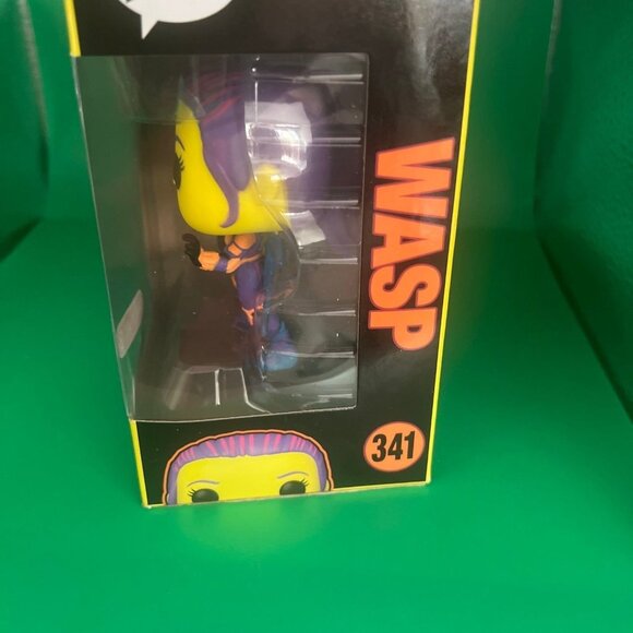 Marvel Ant-Man Wasp Blacklight - Picture 4 of 5